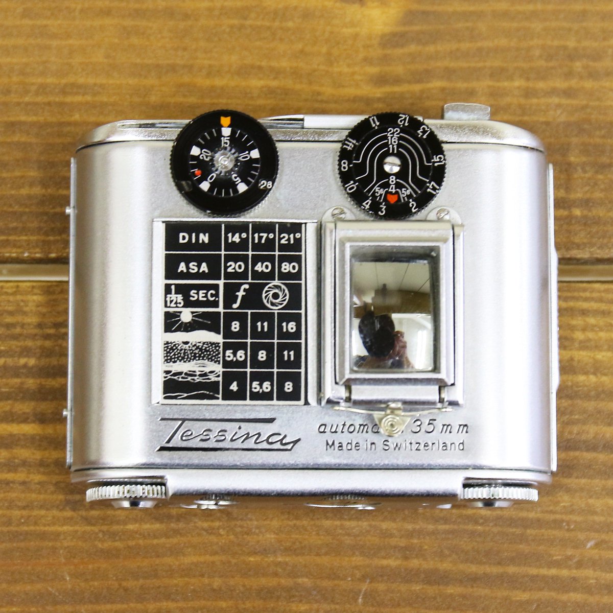 【入手困難希少】Tessina テッシナ 35mm 超小型カメラ スパイカメラ Tessina テッシナ Tessina automatic 35㎜ 小型カメラ ゴールド