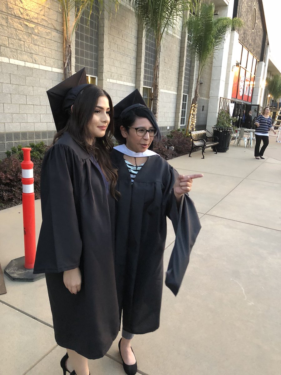ccc_comm's tweet photo. So proud of Edna Rodriguez @ClovisCCC @ccc_comm president’s award winner #CCCGrads https://t.co/NR81GPyotL