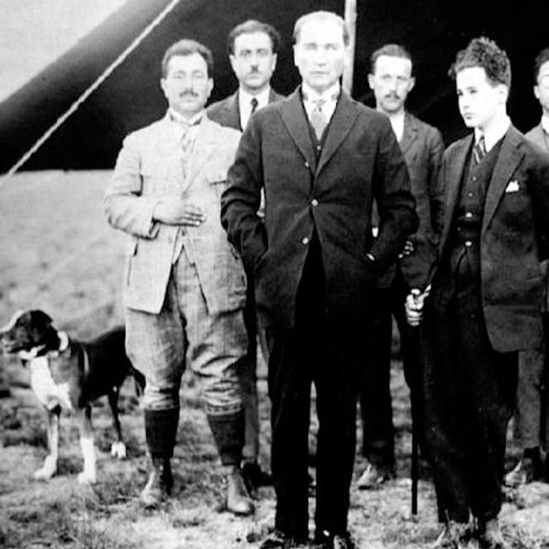 Saygı ve özlemle anıyoruz. 
#19Mayis Gençlik ve Spor Bayramı Kutlu Olsun!