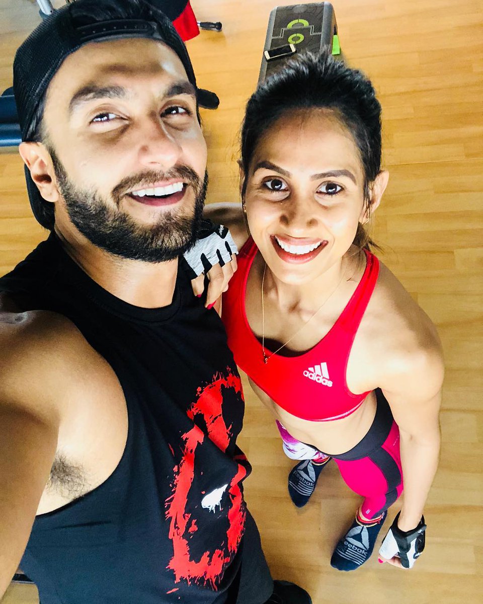 RanveeriansFC's tweet photo. Pic #2 Ranveer Singh spotted with Vaishali Bhoirs yesterday 😍❤️

#Simmba preps going on👮🏻💪🏼 https://t.co/EUpAdnAUR1