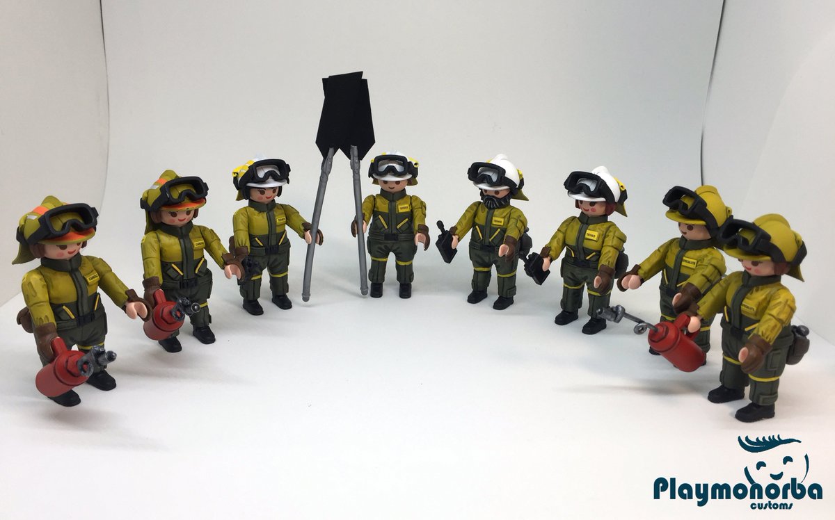 playmonorba's tweet photo. Custom de 8 #BRIF con helicóptero del #magrama.
#HelicopteroAntiIncendios
#BRIF
#MAGRAMA
#CustomPlaymobil https://t.co/SwfkZUgIA1