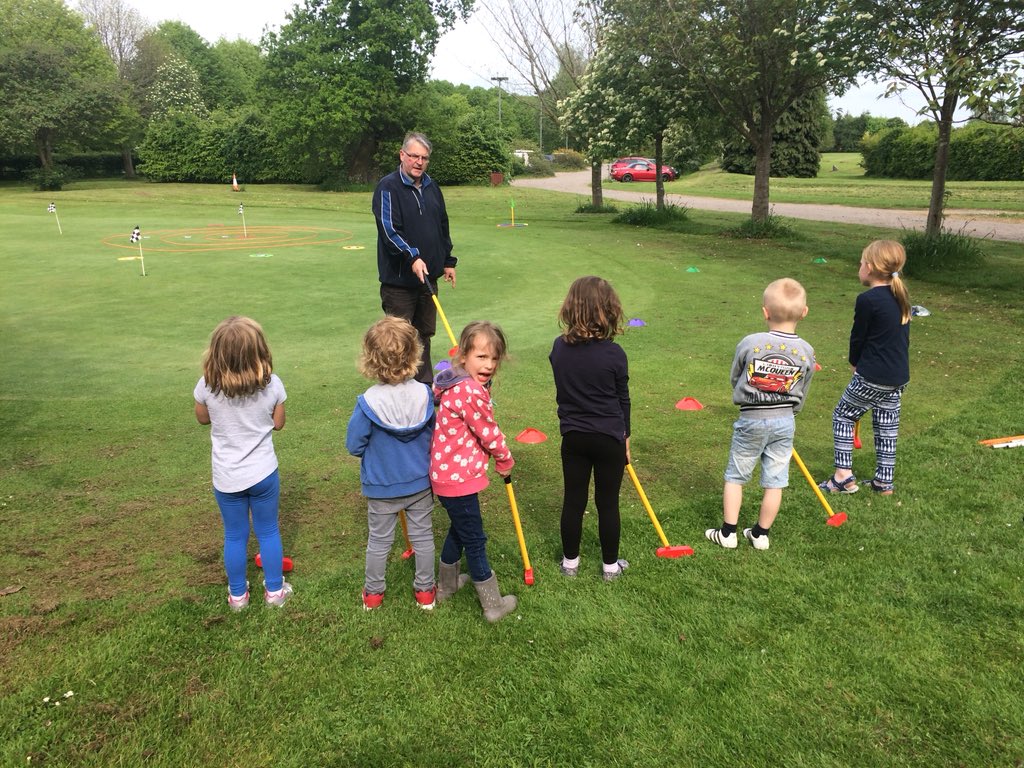 AQUALATE GOLF CENTRE tweet media