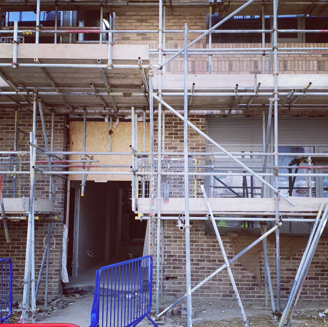 GreatSpaceUK's tweet image. Thank you @RIBA @RIBA_YAPF @xsite_arch @ibstockbrick for the tour of The North East Futures UTC on the site of Stephenson’s Locomotive Yard. #youngarchitects #yapf #ribayapf #siteexperience #sitevisit #northeastarchitecture #stephensonquarter #architecture #northeast #newcastle