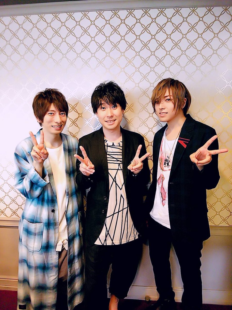 hatano_official's tweet photo. 『喋-LIVE』無事に終わりました！
公演を振り返ったり、アドリブトークしたり、とっても楽しい時間でした‼︎
蒼井くんの神引きに何度も腹筋崩壊させられた…！
お母さーーん‼︎ https://t.co/zVia7ymMXQ