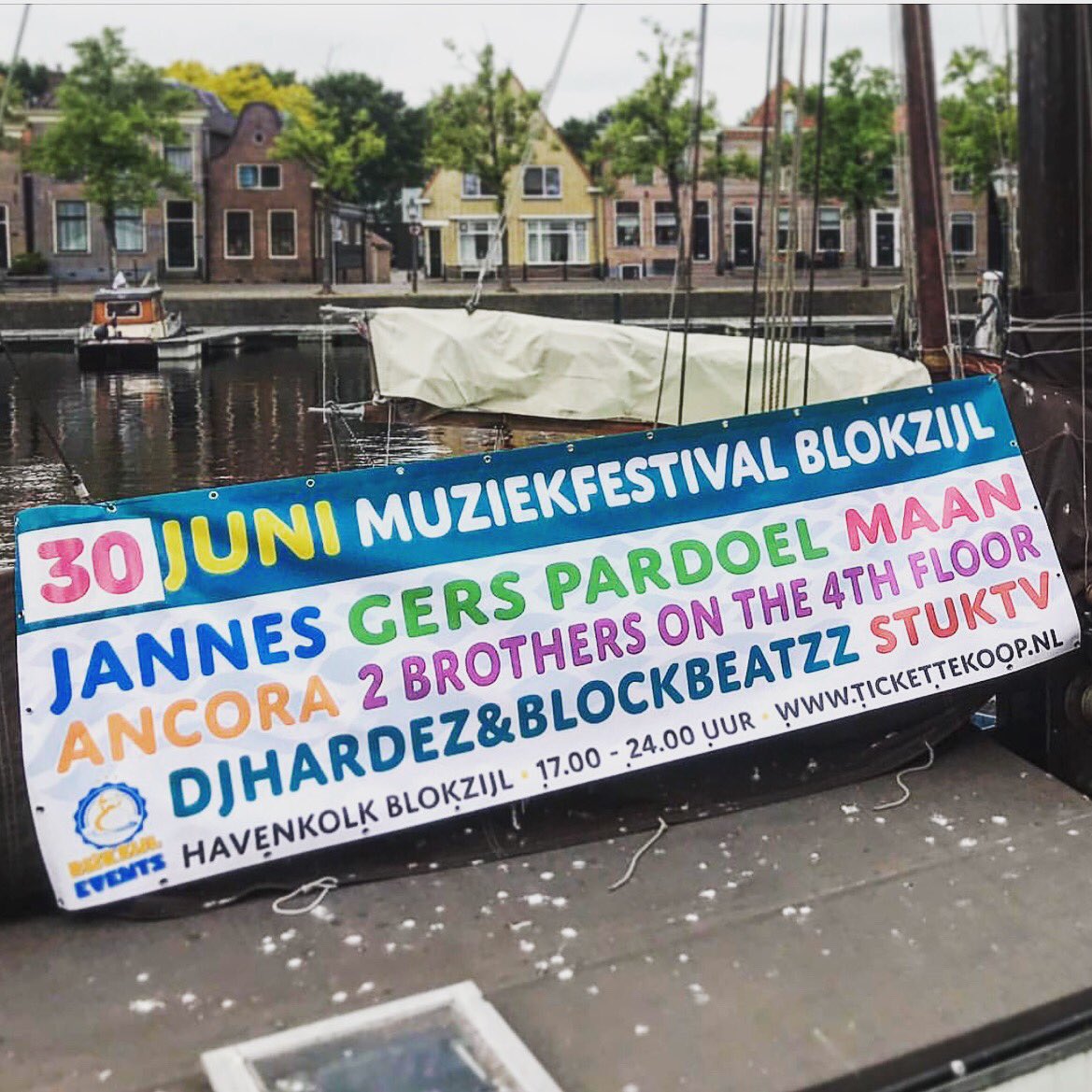 2 Brothers on the 4th floor (@2bros4thfloor) on Twitter photo 