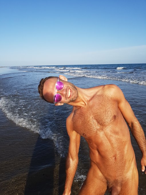 ? #gaypride #maspalomas
@L_K_4 @NatSeek @theo17110 @BUDWATCHER2 @zakj500 @brunomorilloHOT @matrixguy26
