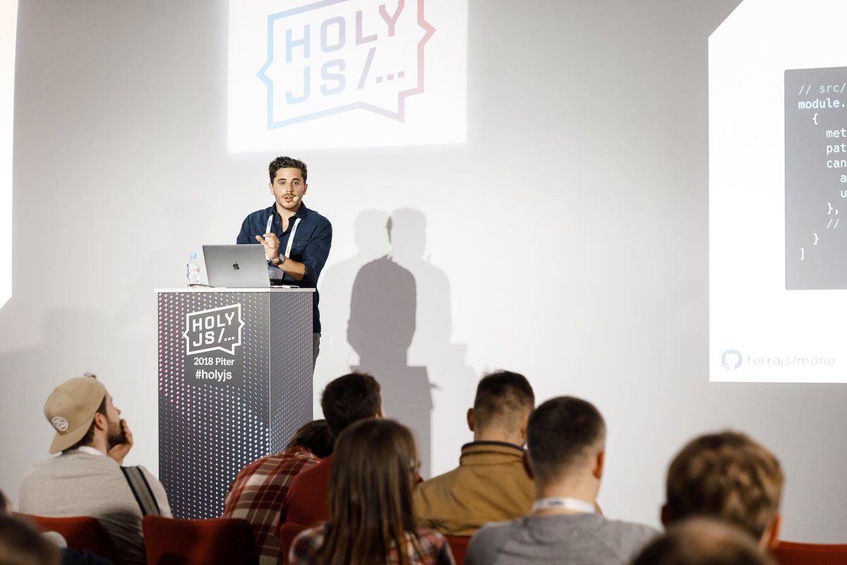 Atinux's tweet image. I’m happy to have presented Mono (mono.terrajs.org) at HolyJS, great feedback by the Russian community! 🇷🇺 #holyjs #expressjs