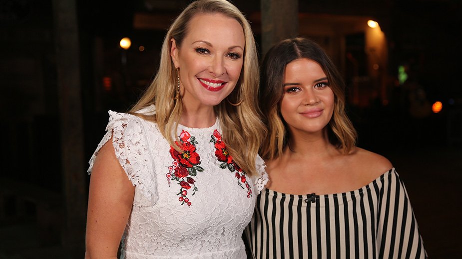 CMT's tweet image. .@MarenMorris and @BradPaisley are hanging with us + we got behind the scenes with @blakeshelton on the set of #ILivedIt. NEW @CMThot20 today at 9a/8c.