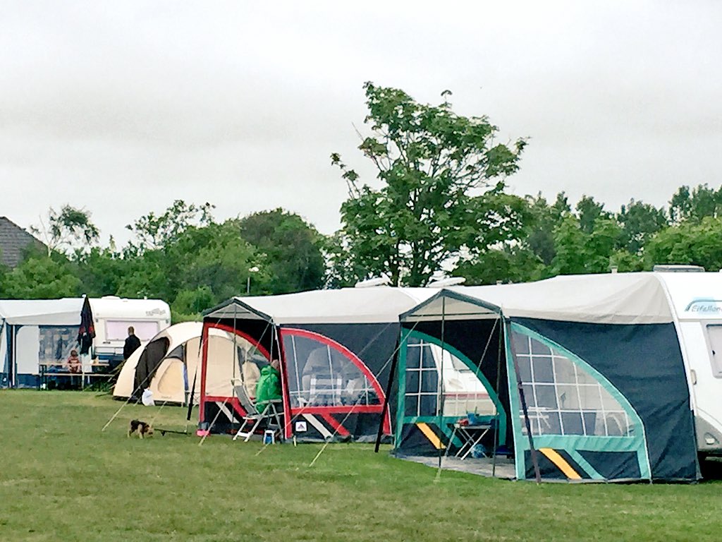 Kijk eens <a href="/recron/">Zero_Recron</a>, ik zie gekleurde voortenten!