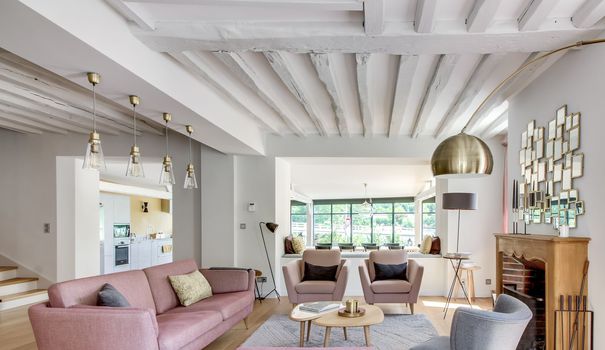 En photos, le résultat des travaux de #rénovation d'une maison familiale avec vue sur la Seine !  mon.actu.io/r/yvkv3yo