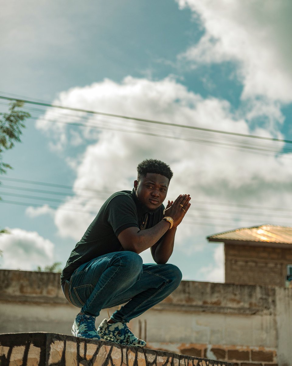 selasie_gitg's tweet photo. #StarCrossMusic Coming With Some Fire  chalie🔥🔥🔥 I Need My People To Be Steady For Me❤ We Bout To Break Bounds. 
#Surrender Dropping NextWeek🌟🌟 #OceanRiddim🌊

PhotoCredit: Josiah Thompson
#StraightKing👑 https://t.co/6xYdGaWxhg