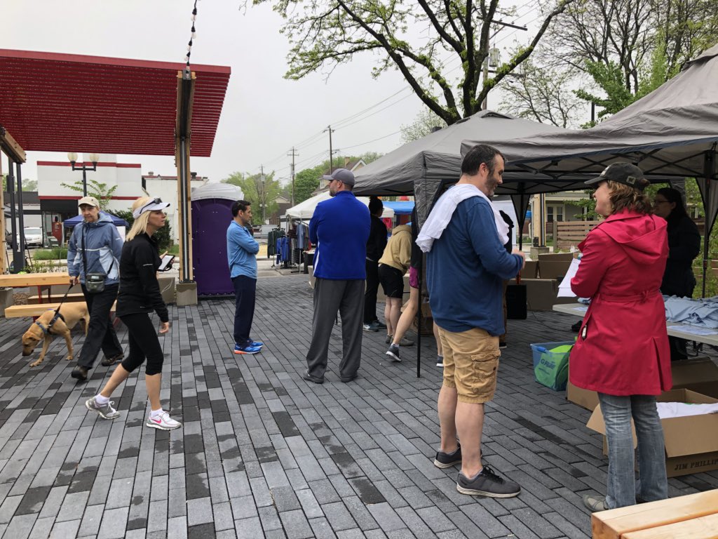 Run Tosa Run tweet media