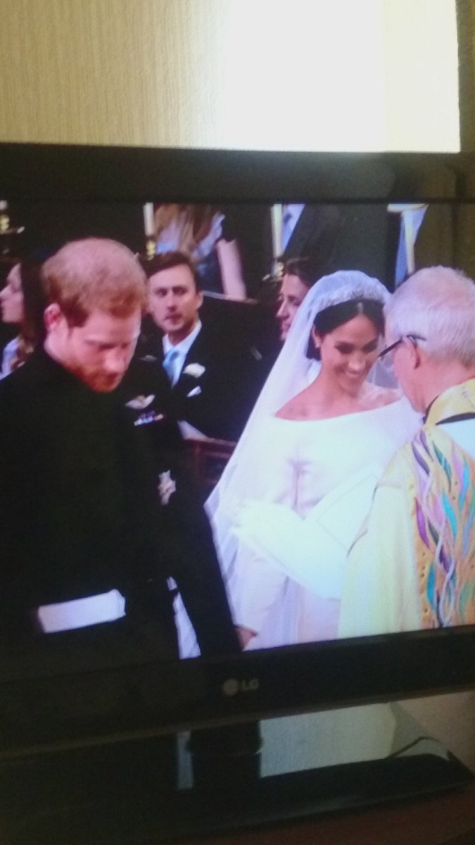 omaleeda's tweet photo. To Duke and Duchess of Sussex,  may your light shine https://t.co/ndHtbIqOJk
