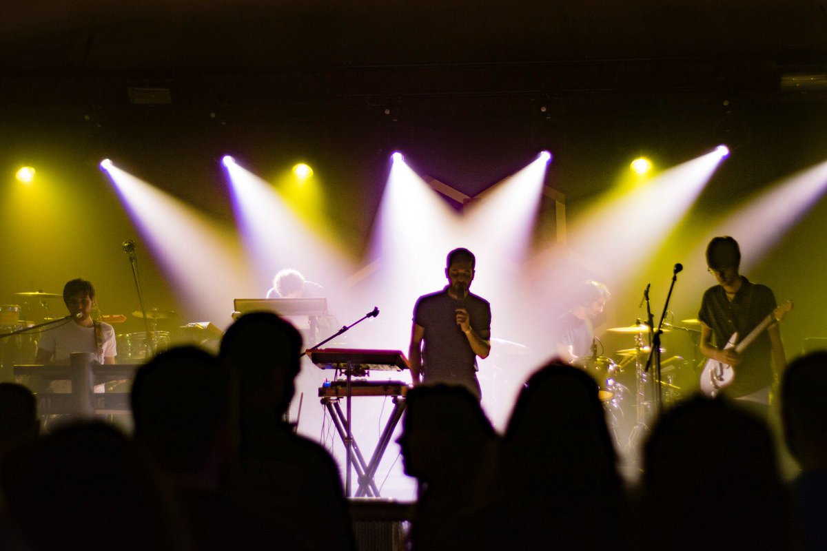 Est Oest tweet media