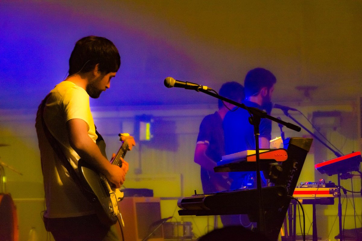 Est Oest tweet media