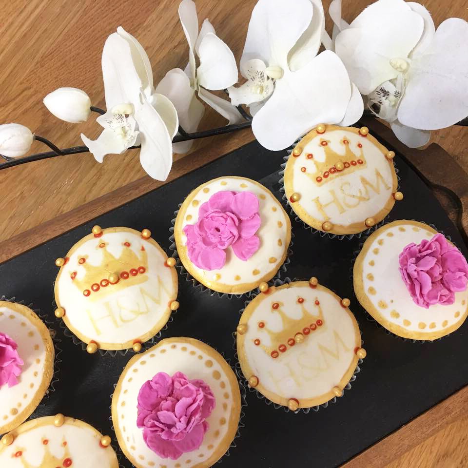 We made special Royal cupcakes for todays customers and in celebration of the #RoyalWedding Peony flowers especially for Megan. #Kitchens #Kitchenplanning #kitchendesign @NEFFHomeUK #Colchester