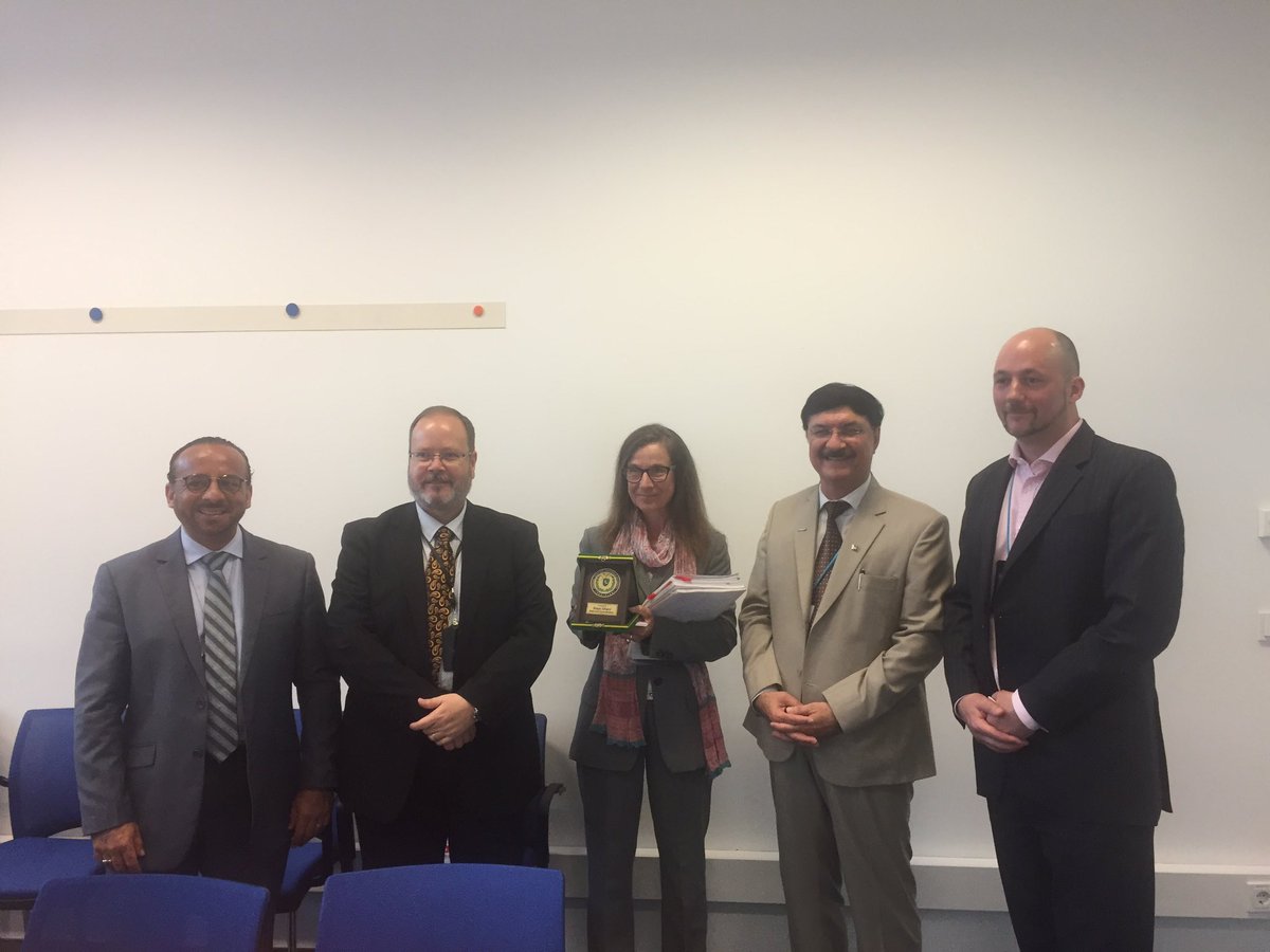 Arsalan88Malik's tweet photo. PAK delegation headed by NC, NACTA Mr. Ihsan Ghani @NACTAPK @CesarGuedesF meets with UNODC GPML @UNODC_AML colleagues during #CCPCJ27 to brief them on Pakistan's recent initiatives to counter terrorism financing. https://t.co/XVWmWDvruS