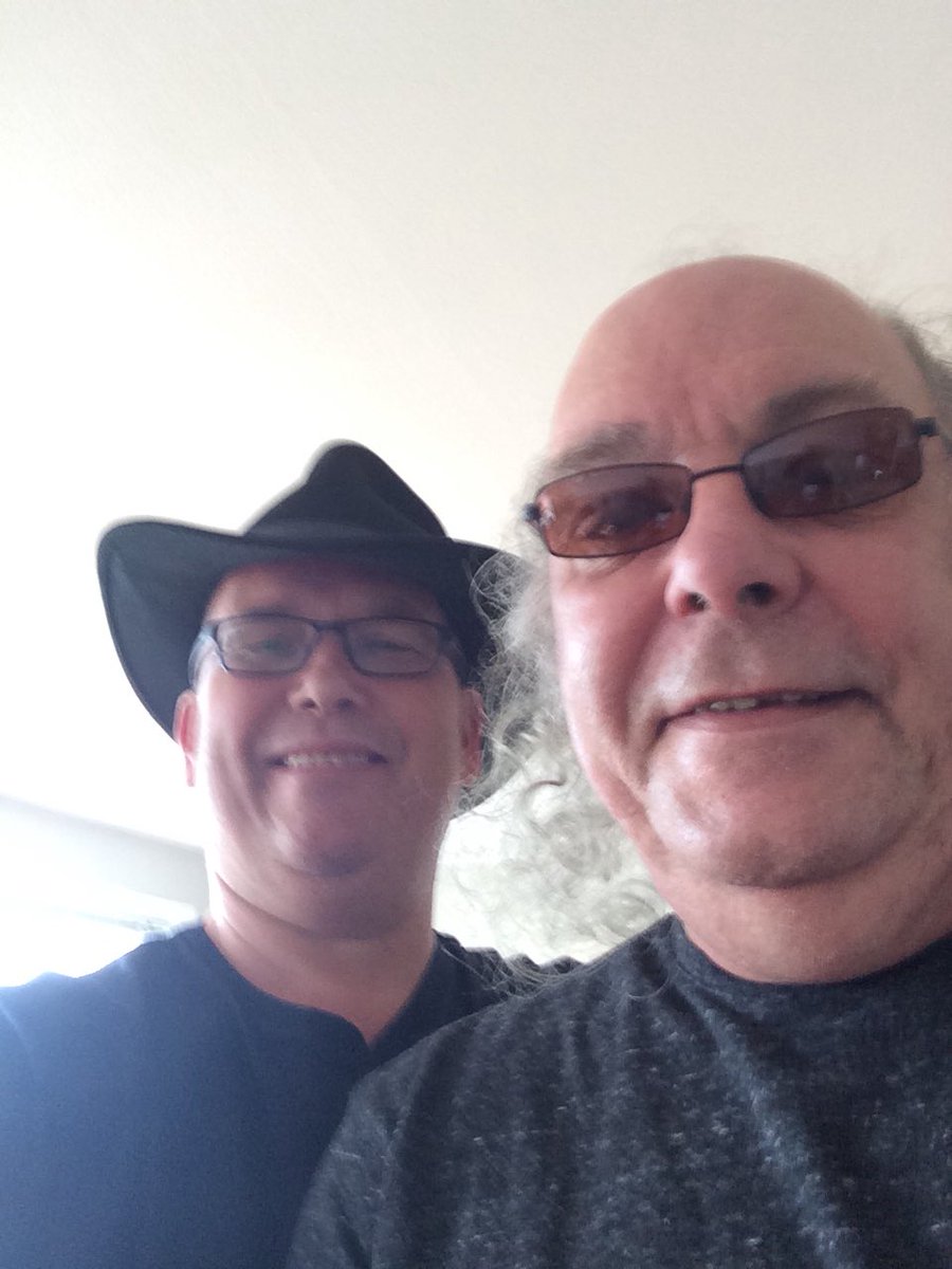 jarleeriksen's tweet image. #EdgarBroughton and yours truly. Legend and a true #LFC fan