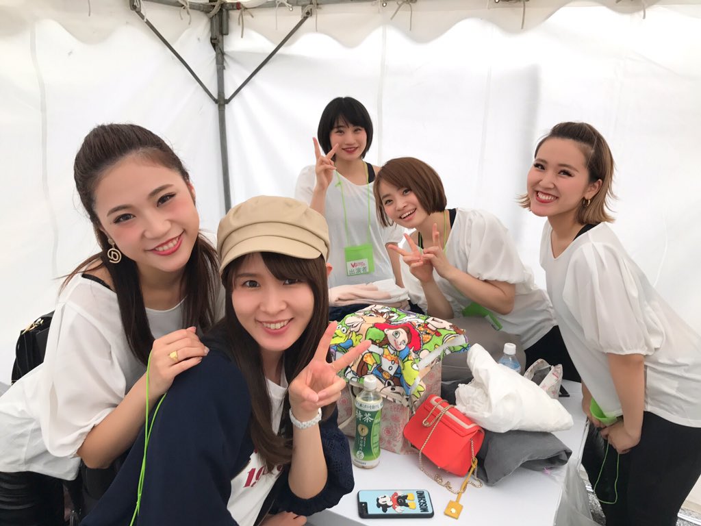 BIZ_DESIGN_LTD's tweet photo. スタンバイOK!
#代々木公園
#ベトナムフェスティバル2018 🇯🇵🇻🇳
入場無料✨
17:40〜Love VIETNAMSHOW
#バックダンサー
#ダンスユニット
#Chàobuổisáng
#チャーブイーサン
#Chidan #BaoThy #VanMaiHuong #YORI
#VIETNAMFESTIVAL https://t.co/HaEnuJTnYC