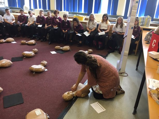 marinasoltan_'s tweet image. 96% of you who voted want to see #CPR taught in schools! Great to see strong public support for our nationally prize winning initiative! Every child can learn CPR &amp;amp; #savelives..one day they may save yours! @BetterGovUK-let&apos;s get in touch team up on it.#RT 
burtonmail.co.uk/news/burton-ne…