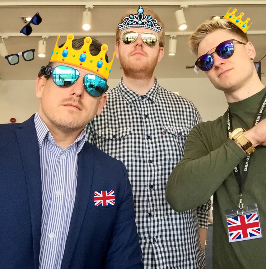 #SuperSaturday is underway, royally in the green for this year ,royally positive year to date <a href="/KensingtonRoyal/">The Prince and Princess of Wales</a> <a href="/HawkinsSarita/">Sarita Hawkins</a> @Marisa__Mendes #relationships #royalwedding #sunsoutcrownsout <a href="/sunglasshut/">Sunglass Hut</a>