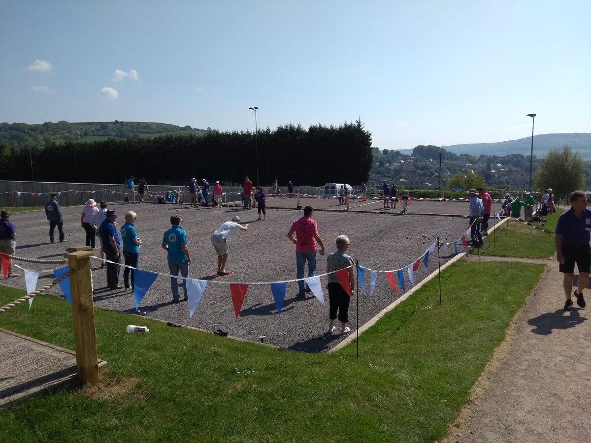 boulesBath's tweet photo. And we're off ... to a thrilling day's play in the Bath Spring Open.  😁 https://t.co/bbShdS4xWQ