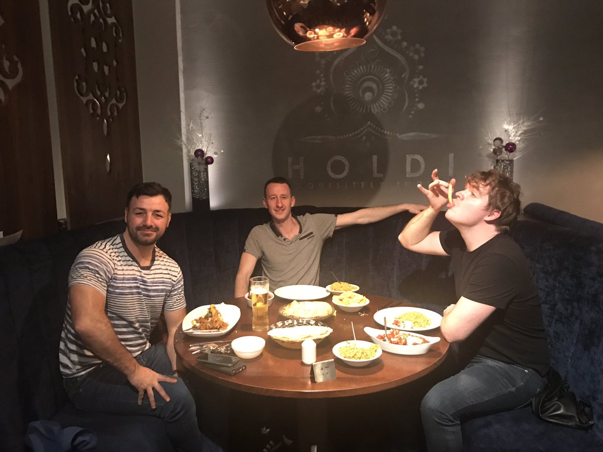 AromaSpiceIndia's tweet photo. @boominband and followers come dine with us. Thank you for making your way to sunny Northwich #rocknroll #exquisitleyindian #madrasforit https://t.co/RKcvYZYAht