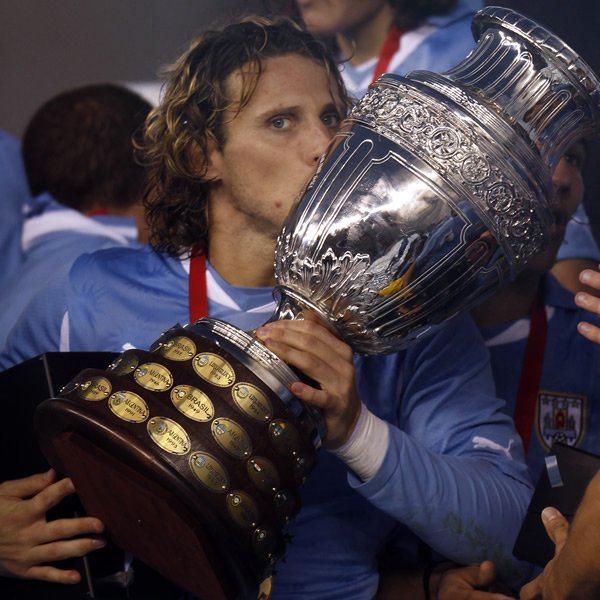   - Copa Americas: 1

- Premier Leagues: 1

- Europa Leagues: 1

- FA Cups: 1

Happy birthday Diego Forlan 