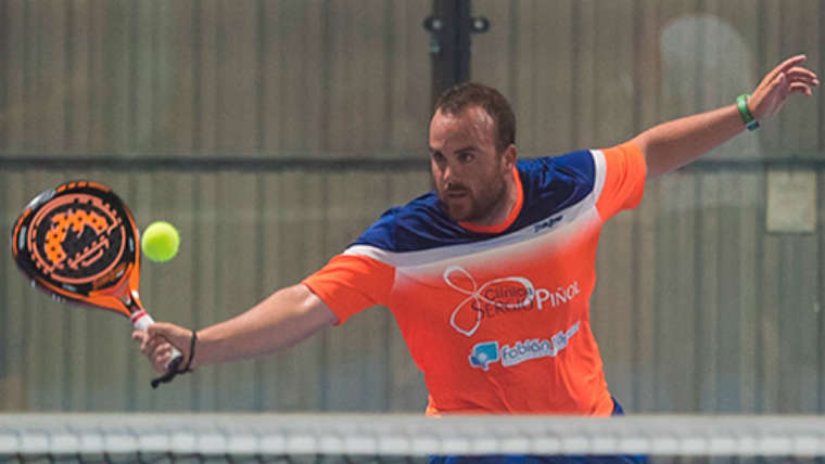 Siempre es bueno escuchar distintas visiones sobre el pádel, este deporte que nos apasiona. Esta semana hablamos con Javi Ibáñez. Ha sido muy interesante lo que nos ha contado. Además, no te pierdas la agenda de esta semana que viene con <a href="/PADELCLUB/">PADEL CLUB ALICANTE</a>
goo.gl/PrFLB8