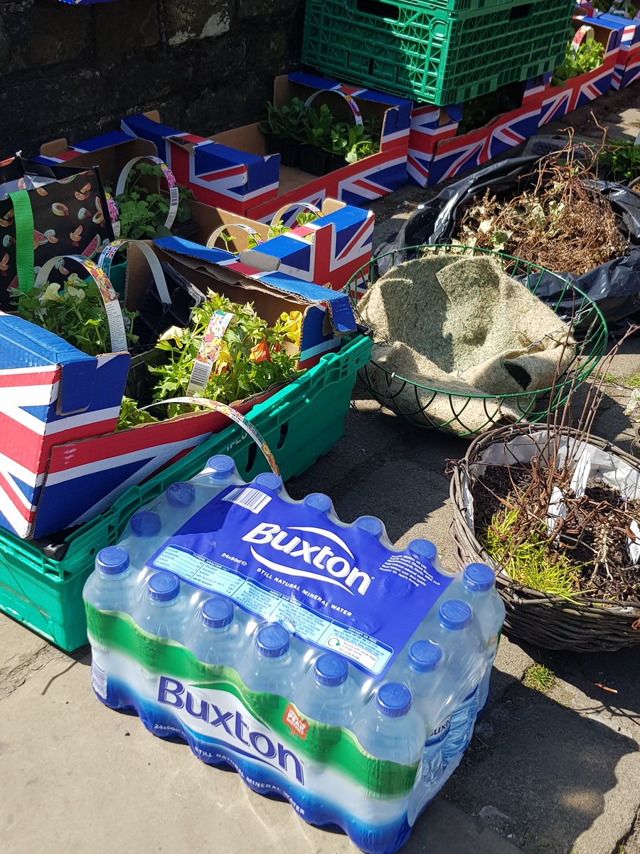 delphcoop's tweet image. What a wonderful job Delph Community Association are doing to spruce up Delph Village ! A crate of water supplied to help on this hot day!
#community #beingcoop