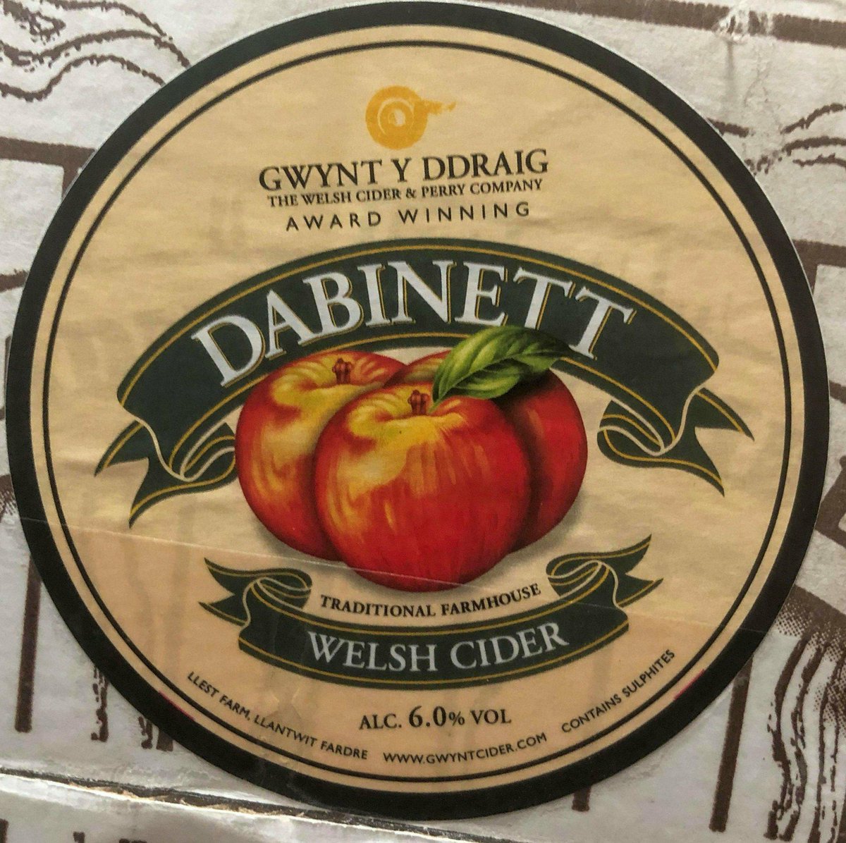 Fantastic prize of a <a href="/Gwyntyddraig/">gwyntcider</a> 20ltr Dabinett medium dry cider bag in box worth £57 to give away. Just follow us and retweet this to enter.
Check at Welsh Perry and Cider on Facebook for more competitions.
Festival tickets ticketsource.co.uk/whats-on/monmo…