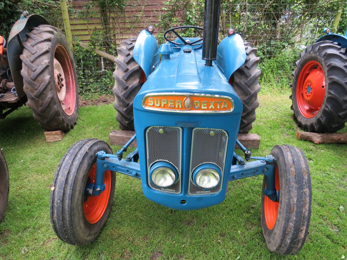 LongdownFarm's tweet image. Longdown Vintage Rally next weekend 26/27 May #coolvintagertractors #greatforkids
