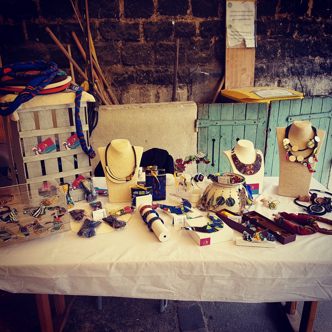 paris_wax's tweet photo. Coucou Chouchou! Marché de #createur de la ville de Saint Ouen! https://t.co/Syuj6uqoGq