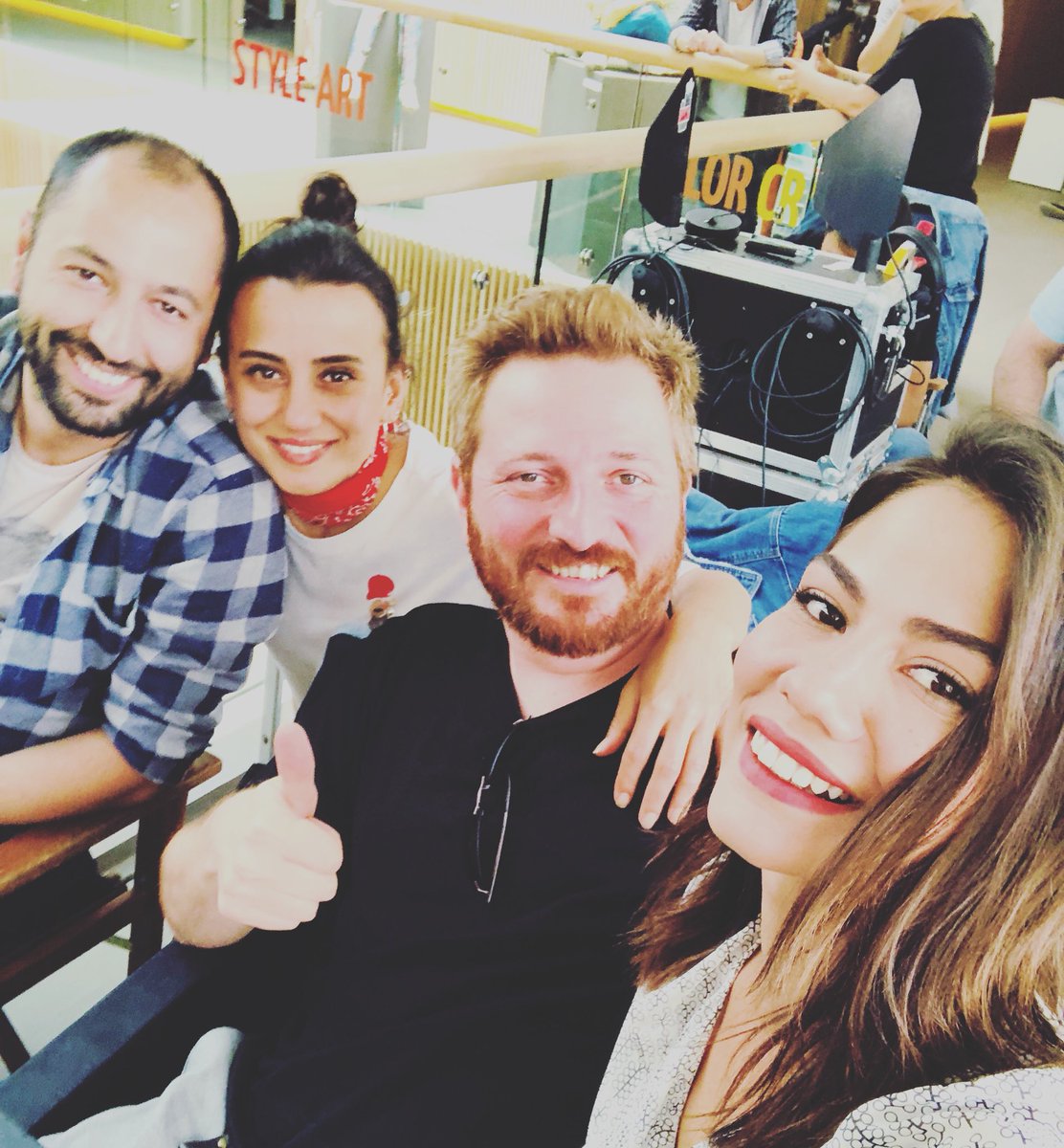 dmtzdmr's tweet photo. Biz başladık🦋 #erkencikuş #ÇağrıBayrak @FARKTRGT @GoldYapim @startv 💙 Mis gibi uzun ömürlü bir macera olsun ..🙏🏻 https://t.co/x4wERN3x55
