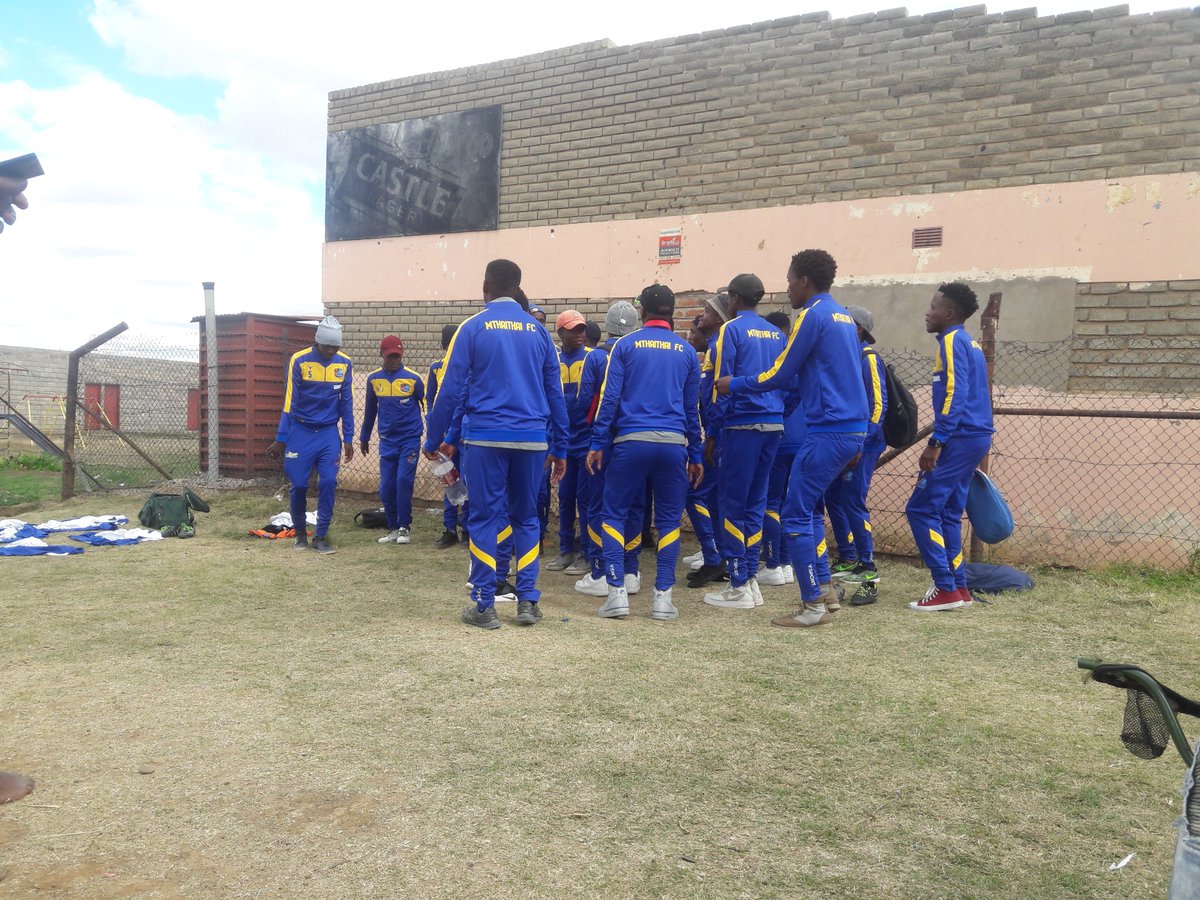 mr_oshen's tweet photo. Bona #MathaithaiFC a etsang @cadamgaga https://t.co/lCKnmAqQM5