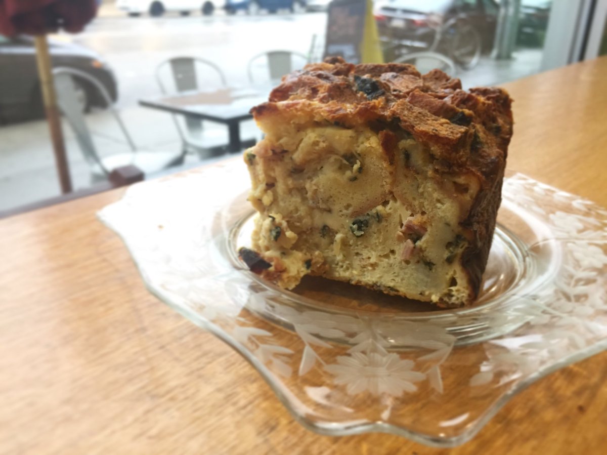 What is this masterpiece?? A special for this weekend, Savory Bread Puddings. Today’s Ham, Spinach, Caramelized Onions and Swiss.
They are the perfect treat to brighten your rainy day blues.
.
.
.
#special #savory #savorybreadpudding #highpointpastries #wearepastrypeople #cafe