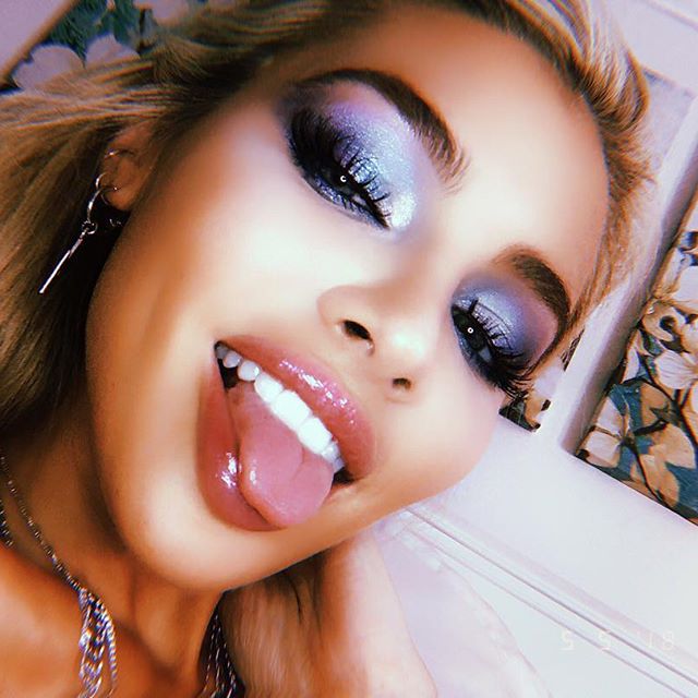 Nicki__Watts's tweet photo. You will be exactly as happy as you decide to be. 🍭 https://t.co/Q7FCtxs6ew
