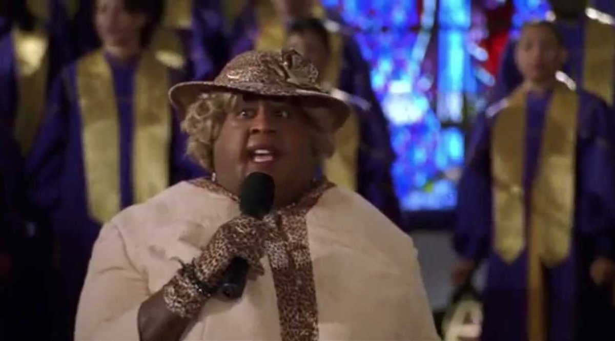 EndaConway's tweet photo. This is closer to the closing scene of Big Momma's House than I expected. #royalwedding #RoyalWedding2018 https://t.co/cLyd7H4Btb