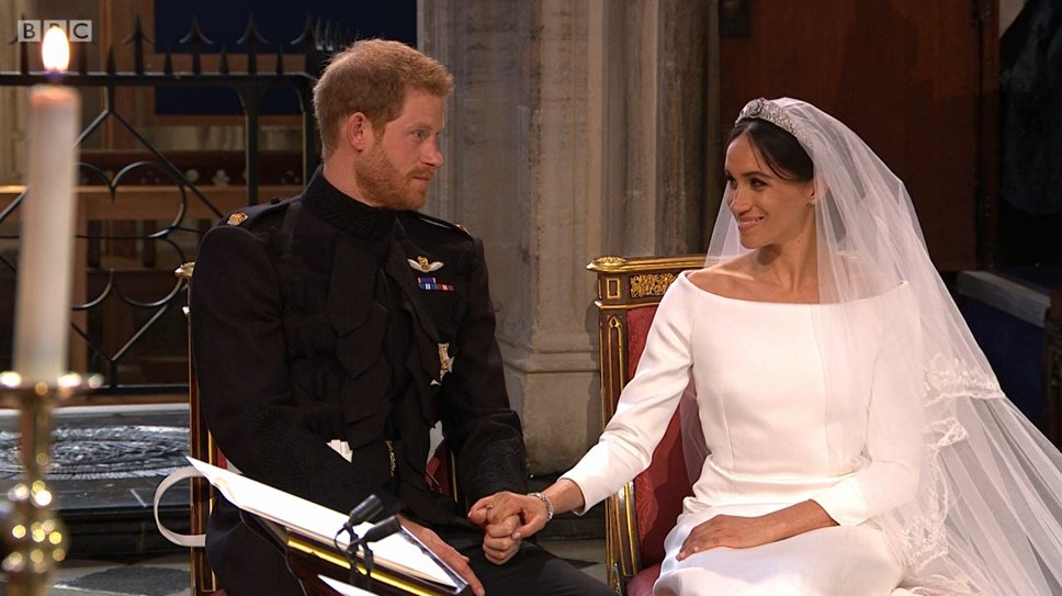 MarkleMeghan's tweet photo. The look of love. #RoyalWedding https://t.co/pxjeo9tN4Y