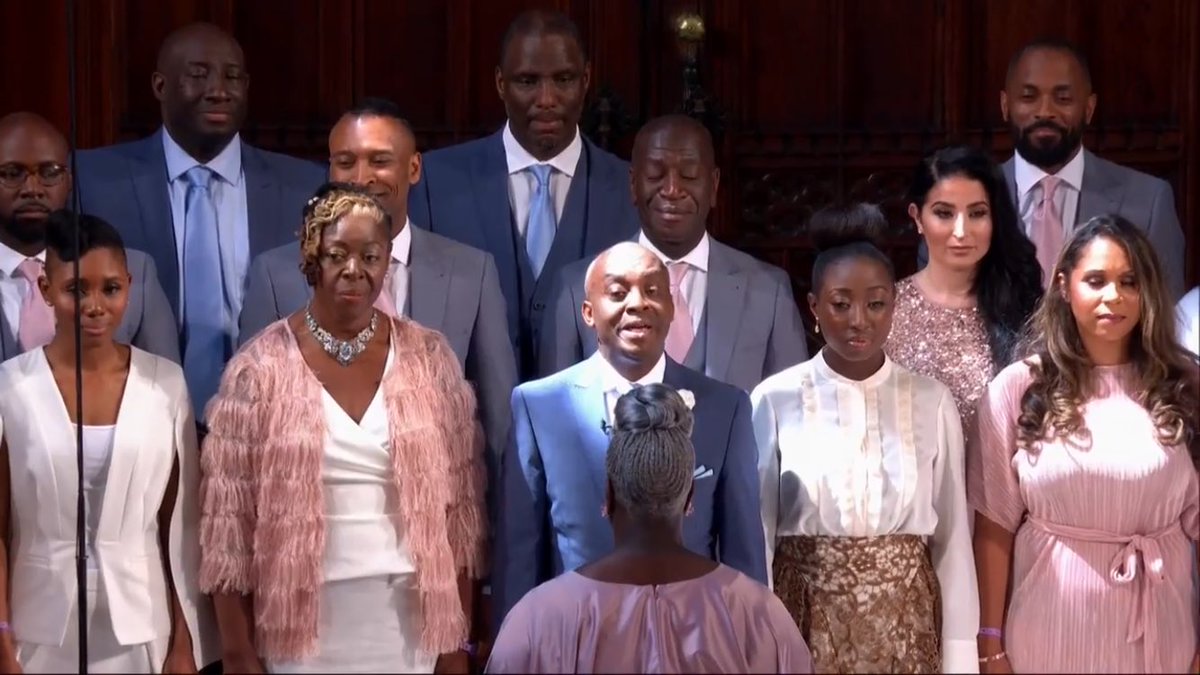 oshawildling's tweet photo. I AM LIVING FOR THIS #RoyalWedding https://t.co/sV7mqOpRQr
