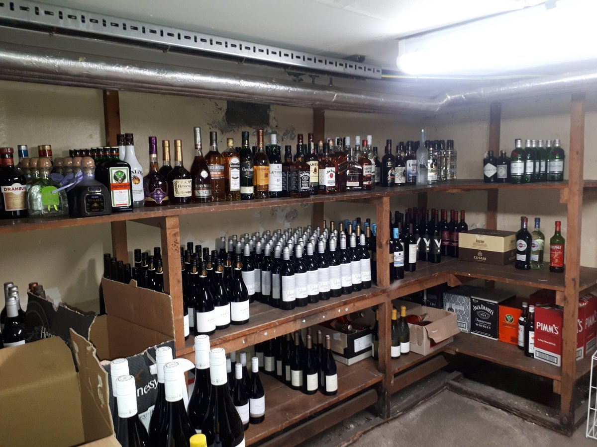 FoxAndGooseW5's tweet photo. Almost ready! #grandopening 24th of May!🍾🍻 https://t.co/jEXhZtFEn2
