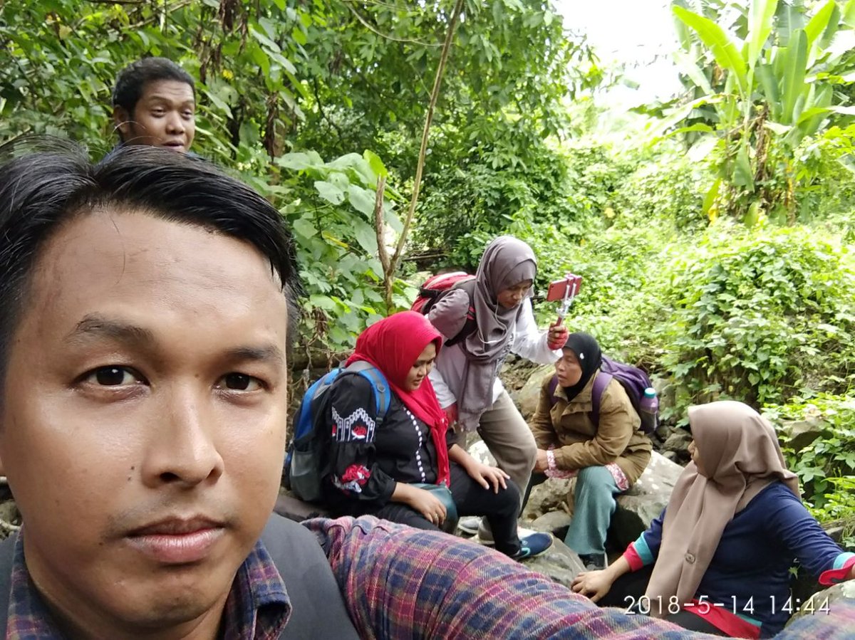 Tak kenal lelah bersama menggali potensi Desa utk usaha BUMDesa
#ManfaatDanaDesa #kalsel 
<a href="/jokowi/">Joko Widodo</a>  <a href="/EkoSandjojo/">Eko P. Sandjojo</a>  <a href="/anwsanusi/">Anwar Sanusi</a>  <a href="/taufikmadjid71/">IG : taufik.madjid</a> @fachrilabalado <a href="/tppindonesia/">Pertepedesia</a>  <a href="/kpw3_kalsel/">P3MD KalSel</a>