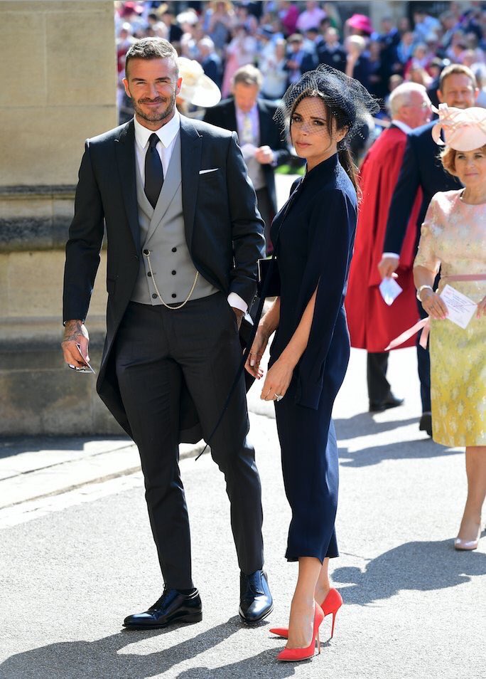 tptourpab's tweet photo. โอโห คู่นี้เหมือนมาฆ่าทุกคนในงานยกเว้นบ่าวสาว #RoyalWedding https://t.co/5373LbnAKz