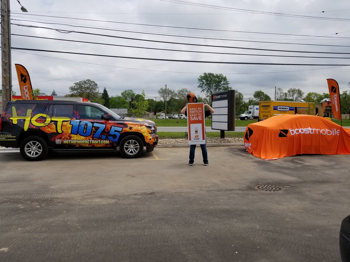 Intouch Wireless and <a href="/hiphopdetroit/">HOT 107.5</a>  are hyping up these crazy Boost Mobile deal at their Dearborn Heights grand opening!