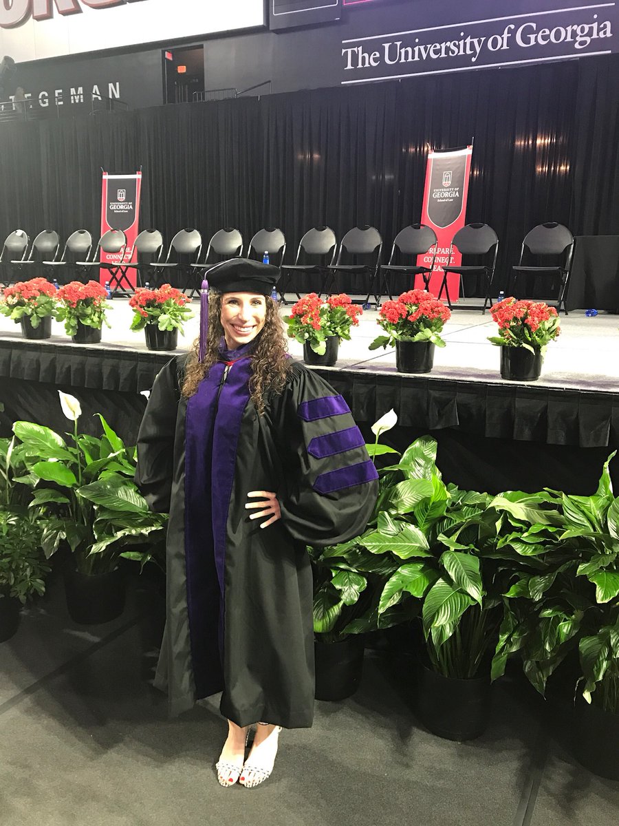 UGAGymnastics's tweet image. Georgia GymDog Alums are doing big things. Noel Couch just finished her degree at UGA School of Law. #godawgs