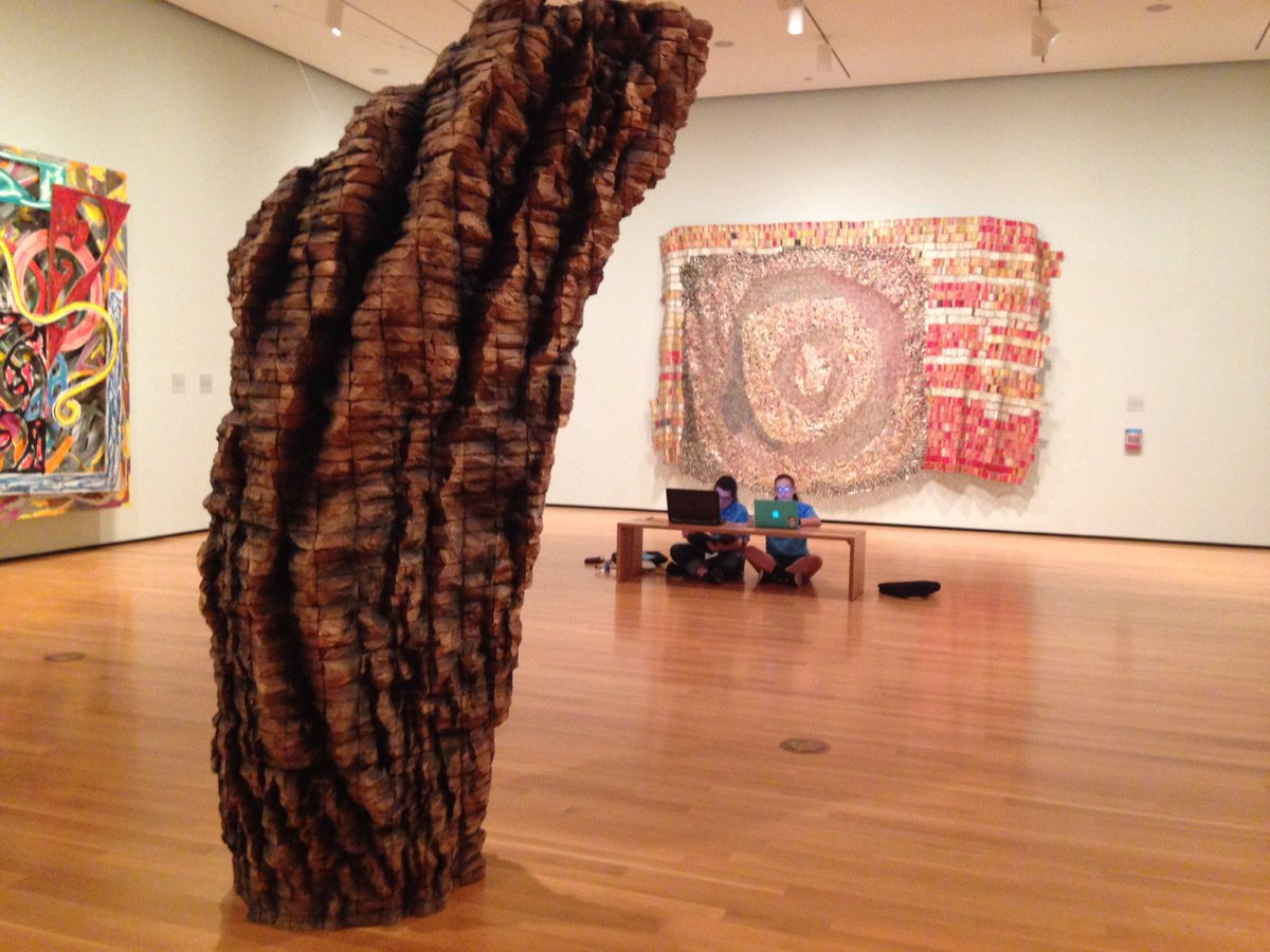 RubberCityMTC's tweet image. Girls and Art and Code at the Akron Art Museum. #codehopper2018