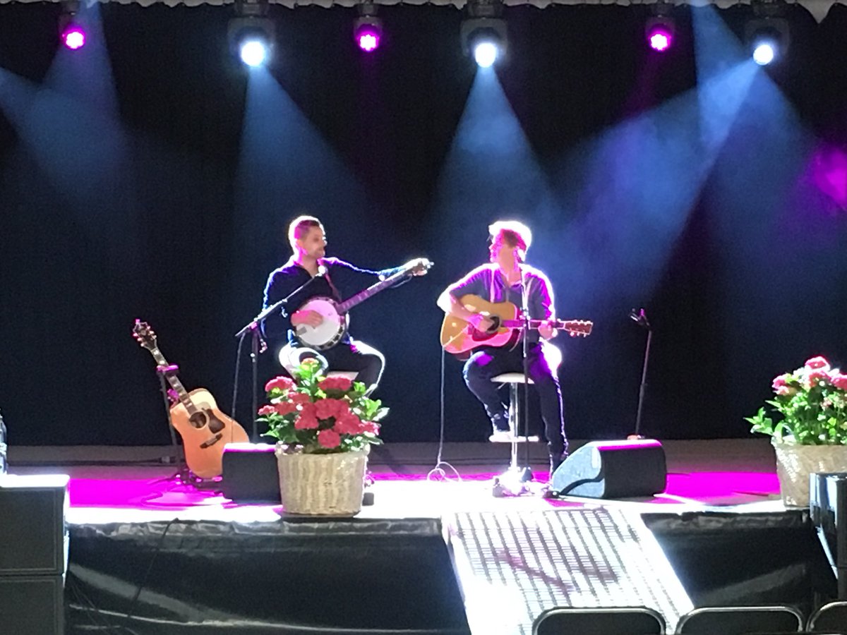 zendingsfeest's tweet photo. Mattijn Buwalda staat vanavond op het programma bij het Pinksterfeest Veenklooster. https://t.co/N0Jg81Gp0X