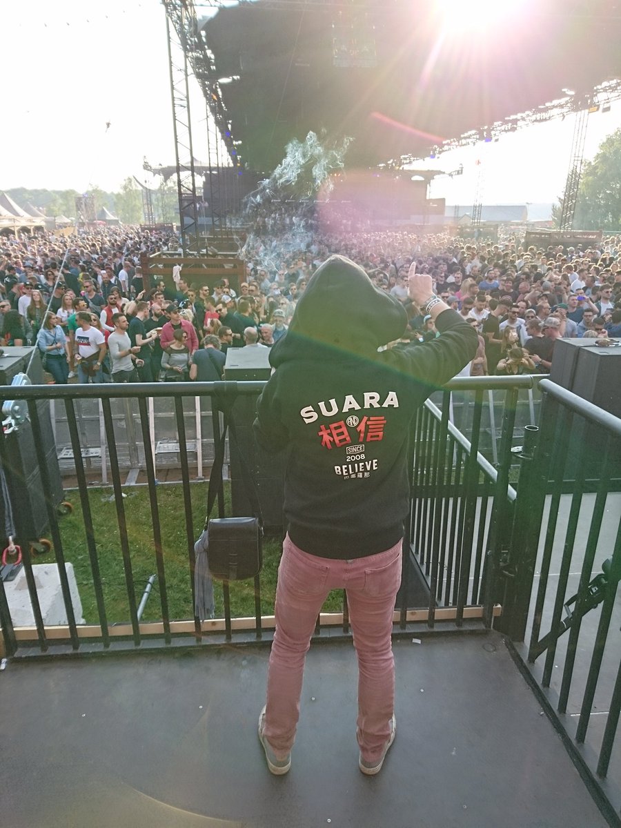 fawkes_85's tweet photo. @coyumusic promoting suara @xobe2018 https://t.co/AlQ7M4fE4S
