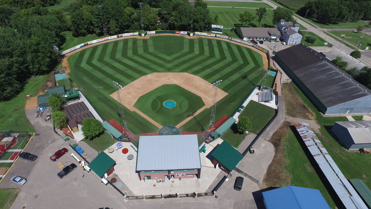 ChargersBasebal's tweet photo. @TGEagleBaseball @ElkRiverBasebal 6pm tonight Inaugural ER/TG TownBall Showcase in Dassel https://t.co/0chppwUfMx