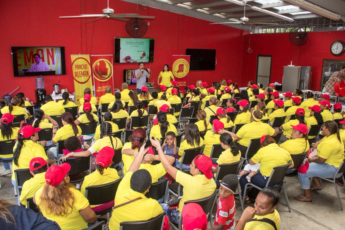AlemanPancho's tweet photo. Siempre apoyando y destacando a las mujeres de nuestro partido. Orgullosos de contar con una organización de mujeres capaces y empoderadas @MolirenaInfo #unpartidodeoportunidades #soymolirena https://t.co/M6gt33iSP1
